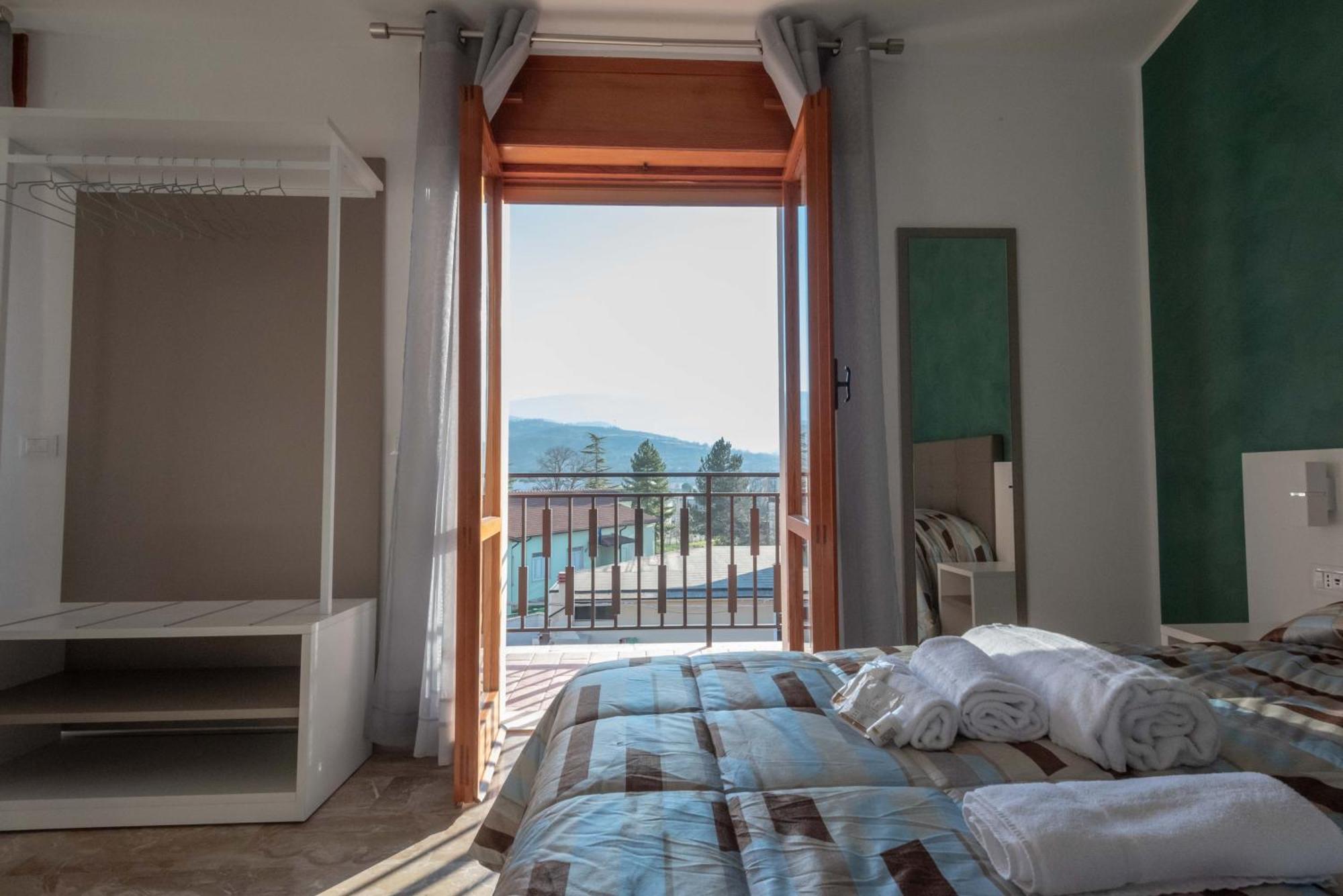 B&B Il Risveglio Del Cavaliere Gioia Dei Marsi Bagian luar foto